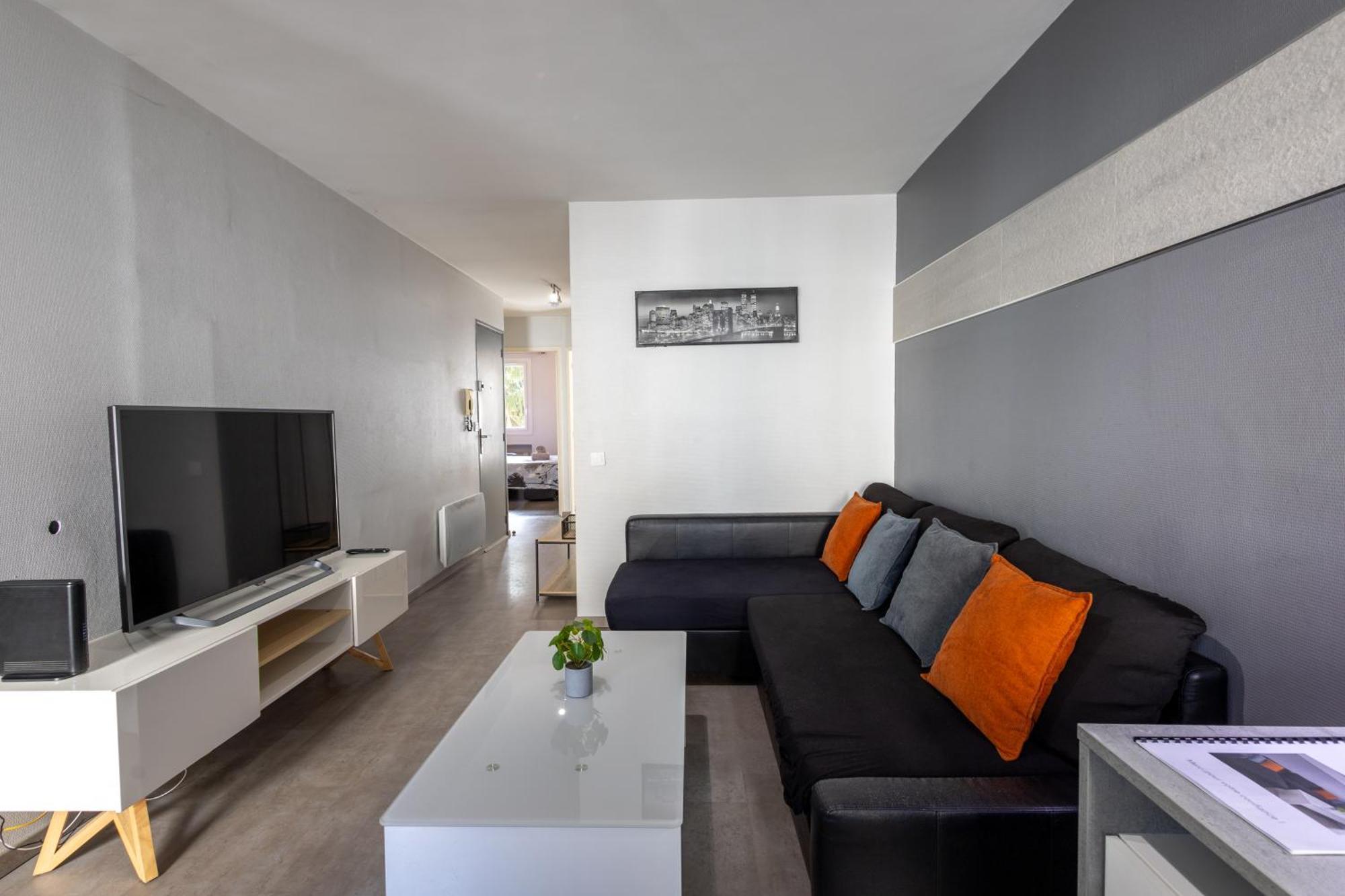 Apartment L'eveche - T3 Spacieux & Traversant En Hypercentre *